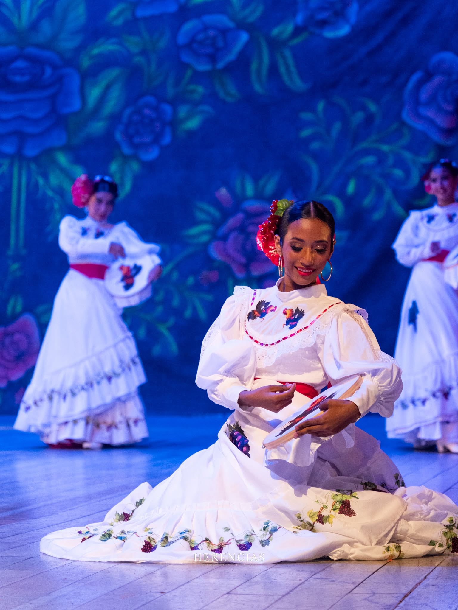 Bailarina de la Compañía Folclórica Infantil durante una presentación